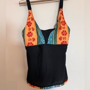 Amazon tankini with swim skirt. Size large never worn.